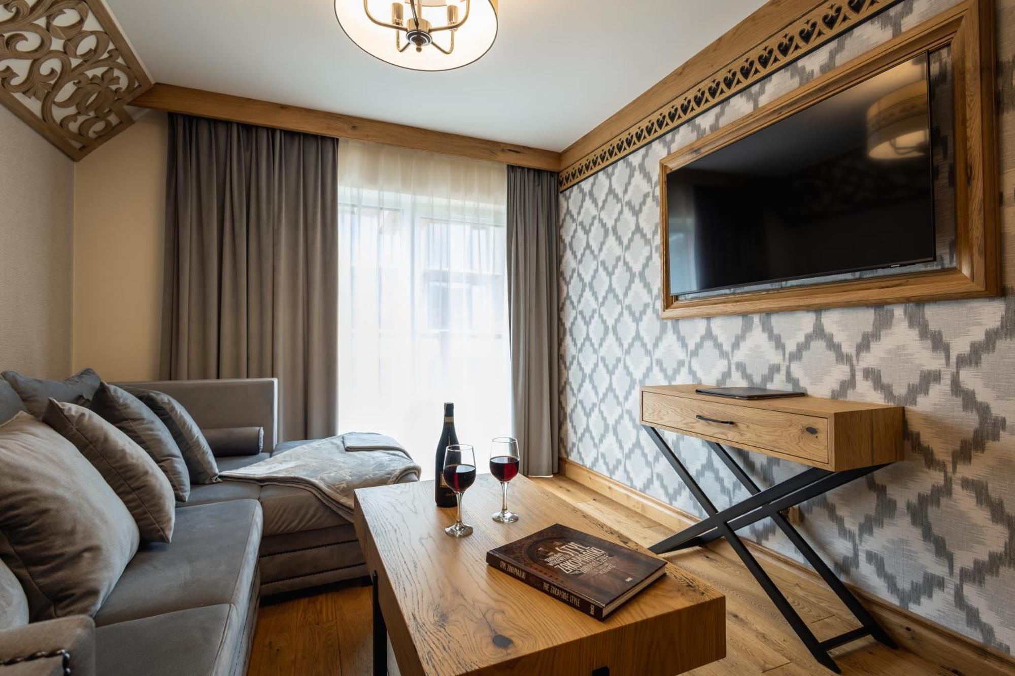Aparthotel Merynos Zakopane Exteriör bild