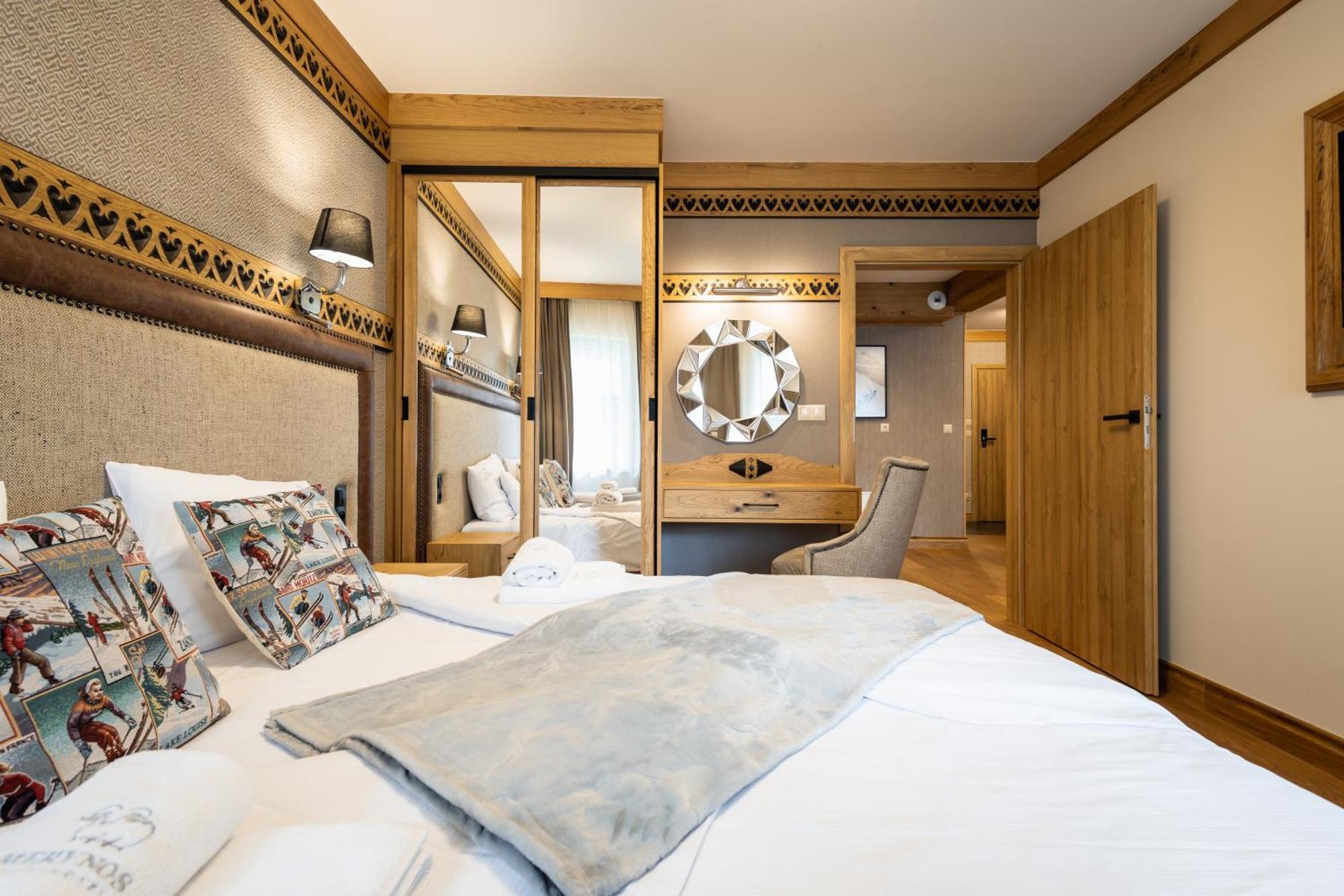 Aparthotel Merynos Zakopane Exteriör bild